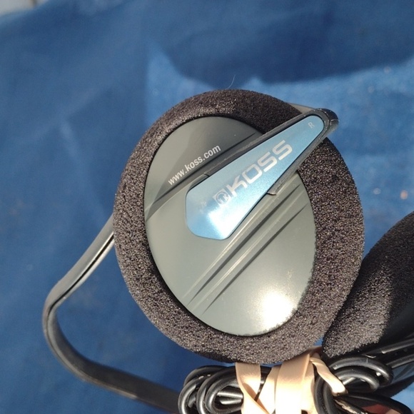 Koss Blue and Black Headphones Wired - Picture 3 of 3